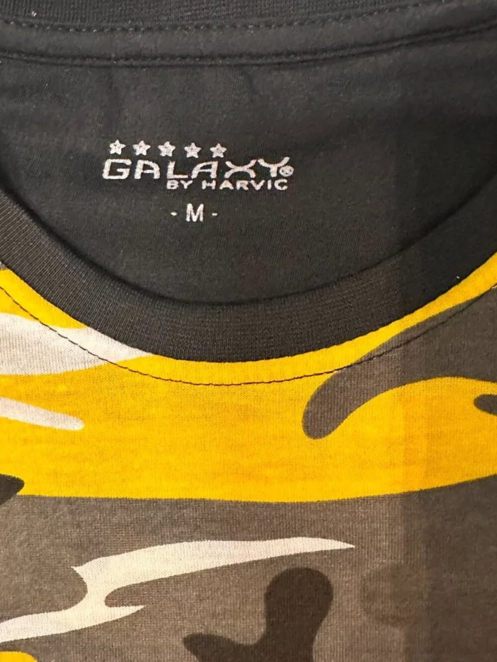 Galaxy By Harvic Camouflage Shirt Yellow Men Size Medium Short Sleeve New